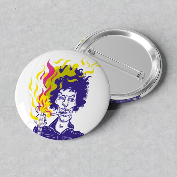Gros badge "Jimi"